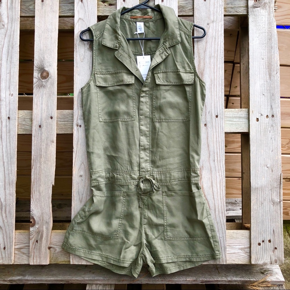 Army green romper👯‍♀️